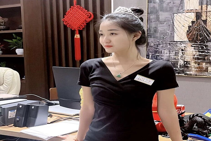 新加坡腾龙娱乐酒店